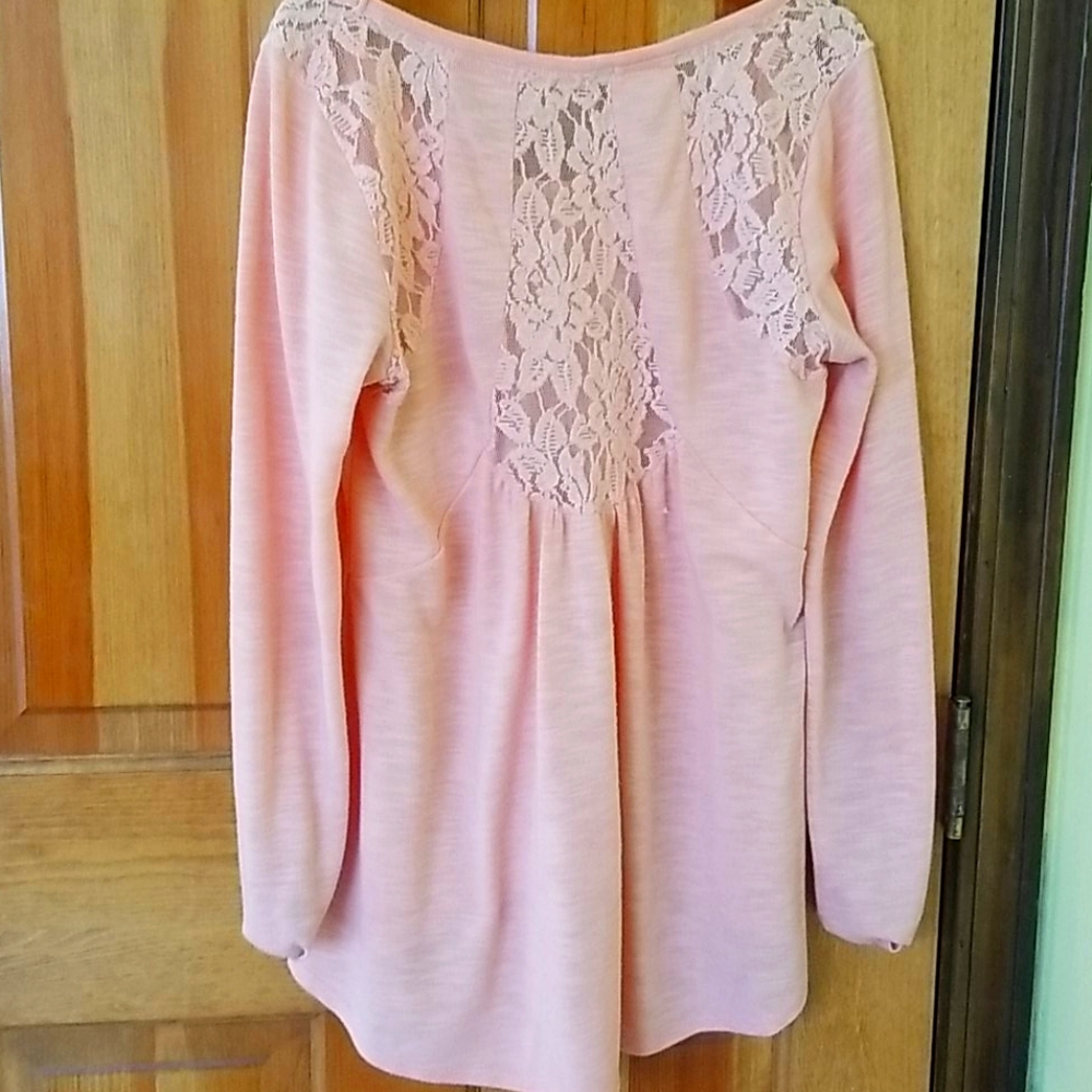 Long sleeve top